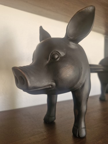 Pig shaped kitchen - shaped, roll