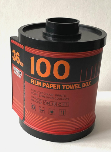 Novelty giant film paper towel - giant,